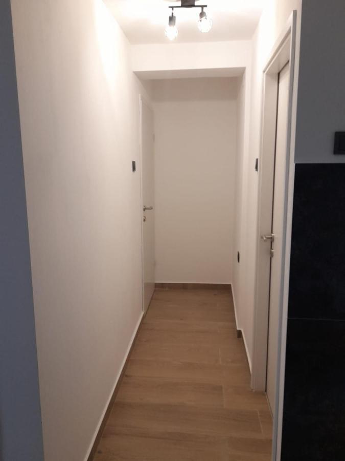 Appartement Apartman Sa Lodom 2+2 à Pirovac Extérieur photo