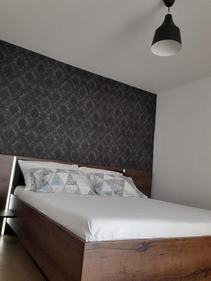Appartement Apartman Sa Lodom 2+2 à Pirovac Extérieur photo