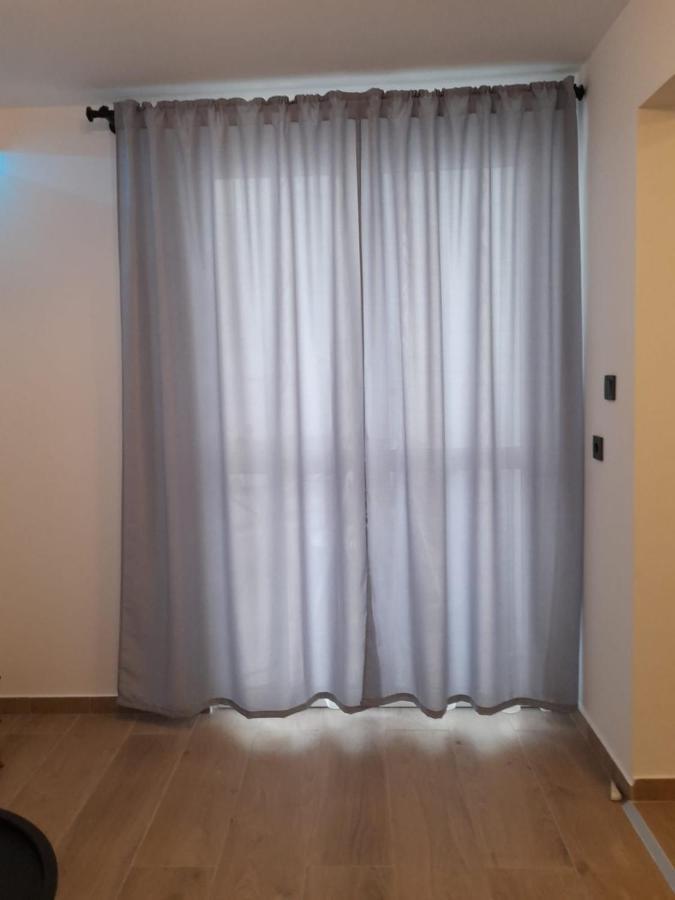 Appartement Apartman Sa Lodom 2+2 à Pirovac Extérieur photo